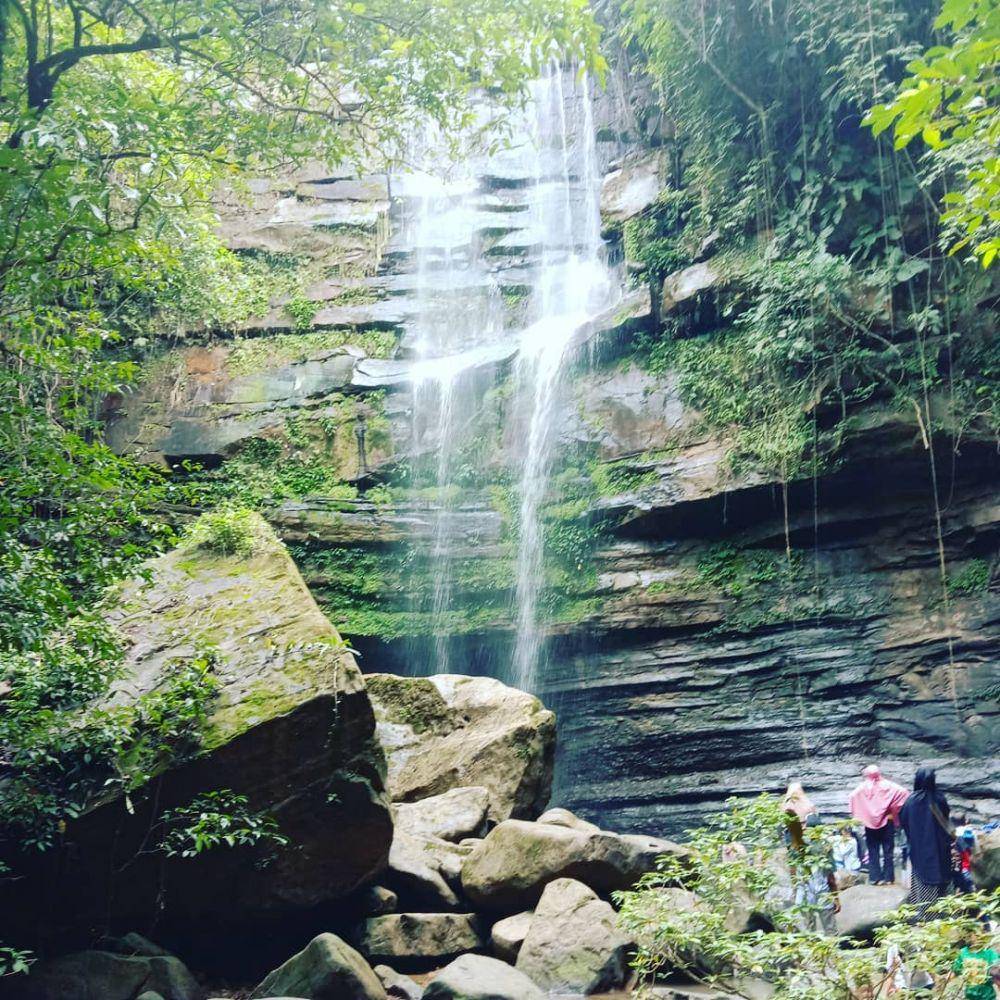 Air Terjun Tembinus (instagram.com/vira_dharmawan)