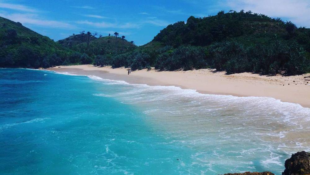 potret Pantai Telok (instagram.com/Happyswandika)