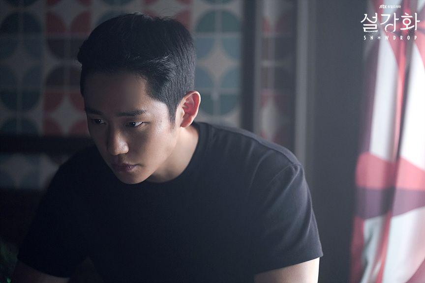 Jung Hae In di drama Snowdrop (dok. JTBC/Snowdrop)