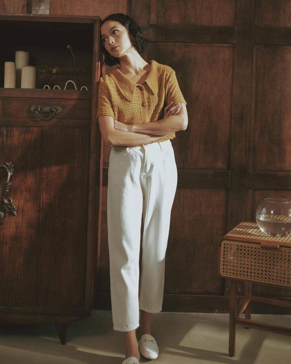 OOTD Earth Tone ala Artis (instagram.com/putrimarino)