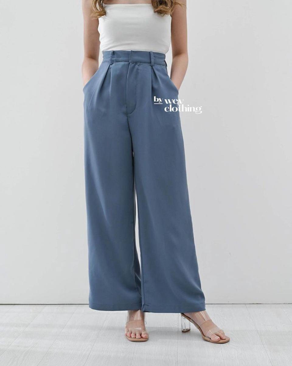 Leora Loose Pants dari WEV Clothing (instagram.com/wev.clothing)