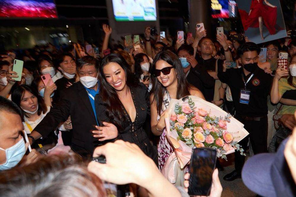 Potret Harnaaz Sandhu, Miss Universe 2021 Berkunjung ke Vietnam (Instagram.com/missuniversevietnam)