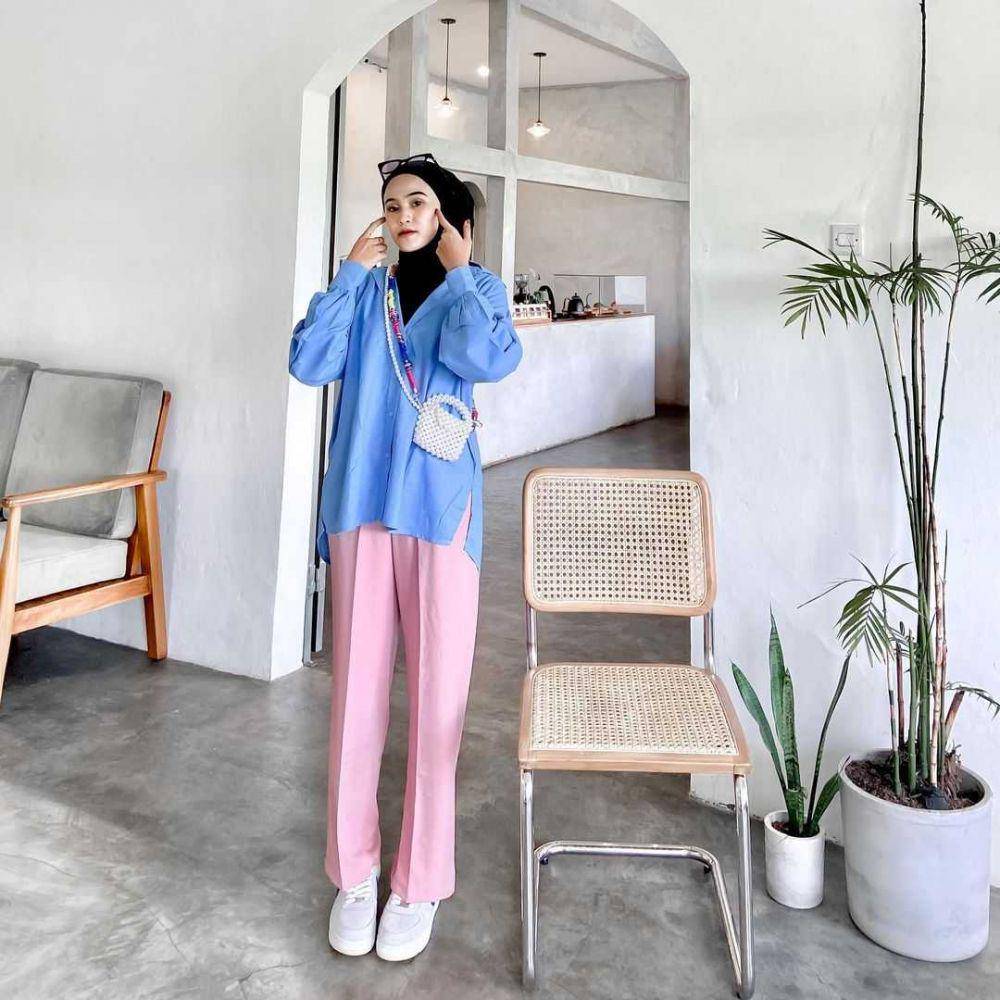 Potret OOTD tabrak warna (instagram.com/fadhilakhaerunisa)
