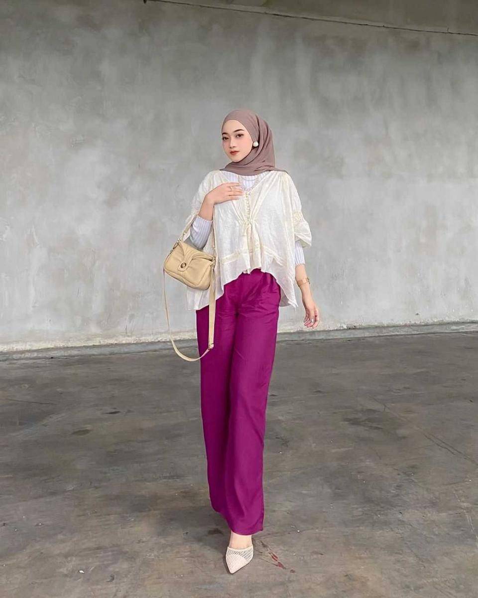 Potret OOTD tabrak warna (instagram.com/hanifadl_)