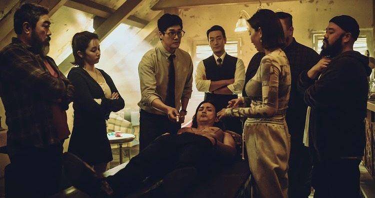 Tim Money Heist sedang melakukan perencanaan (instagram.com/netflixkr)