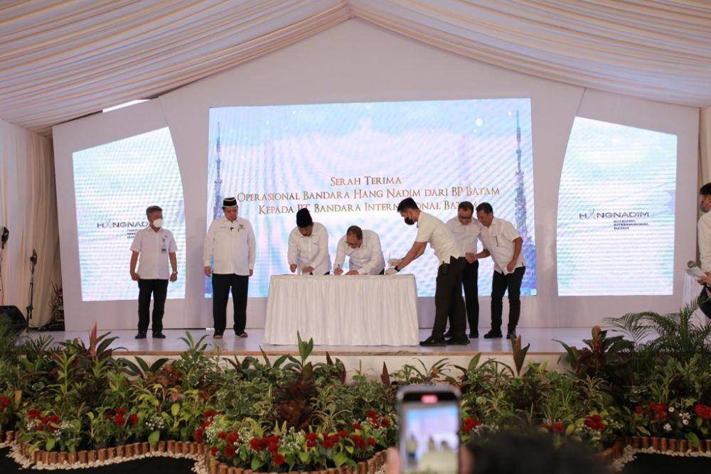 Bandara Internasional Hang Nadim, Batam resmi dioperasikan oleh PT Bandara Internasional Batam (PT BIB) yang merupakan konsorsium BUMN dan IIAC. (dok. Angkasa Pura I)