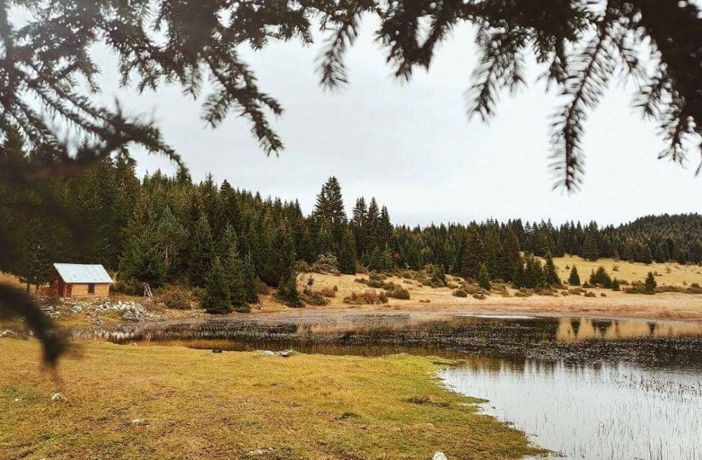 5 Danau Cantik di Montenegro yang Jadi Destinasi Favorit untuk Healing