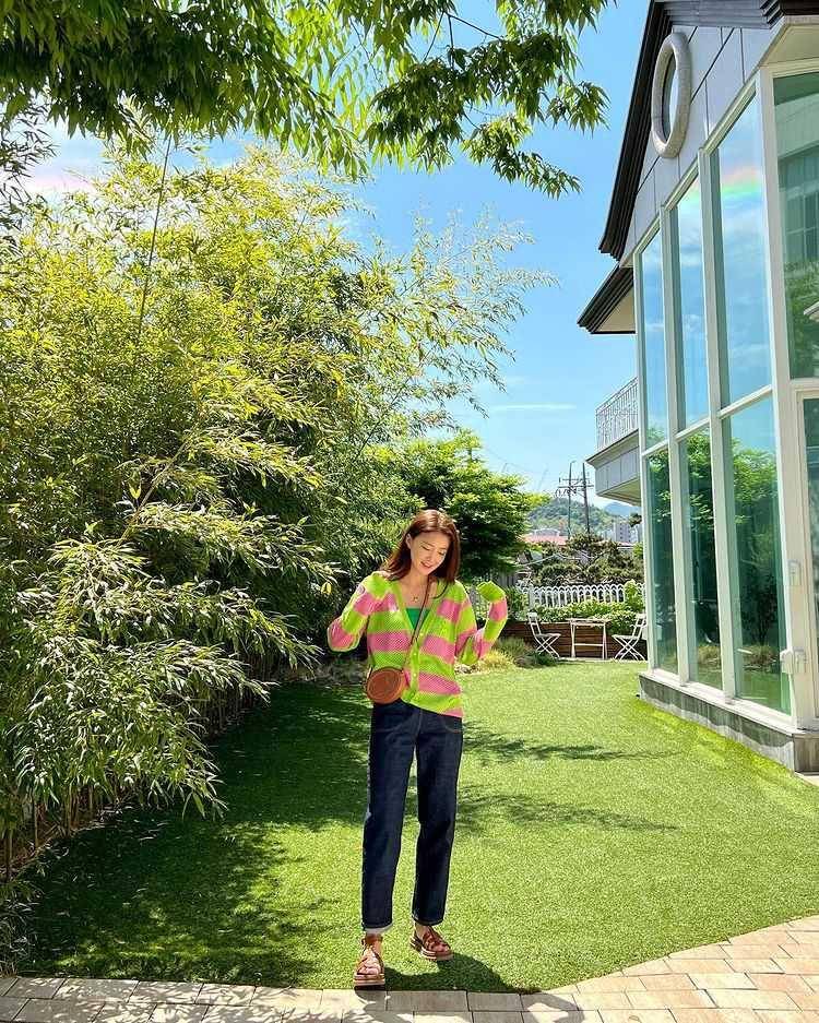 Lee Si Young (instagram.com/leesiyoung38)