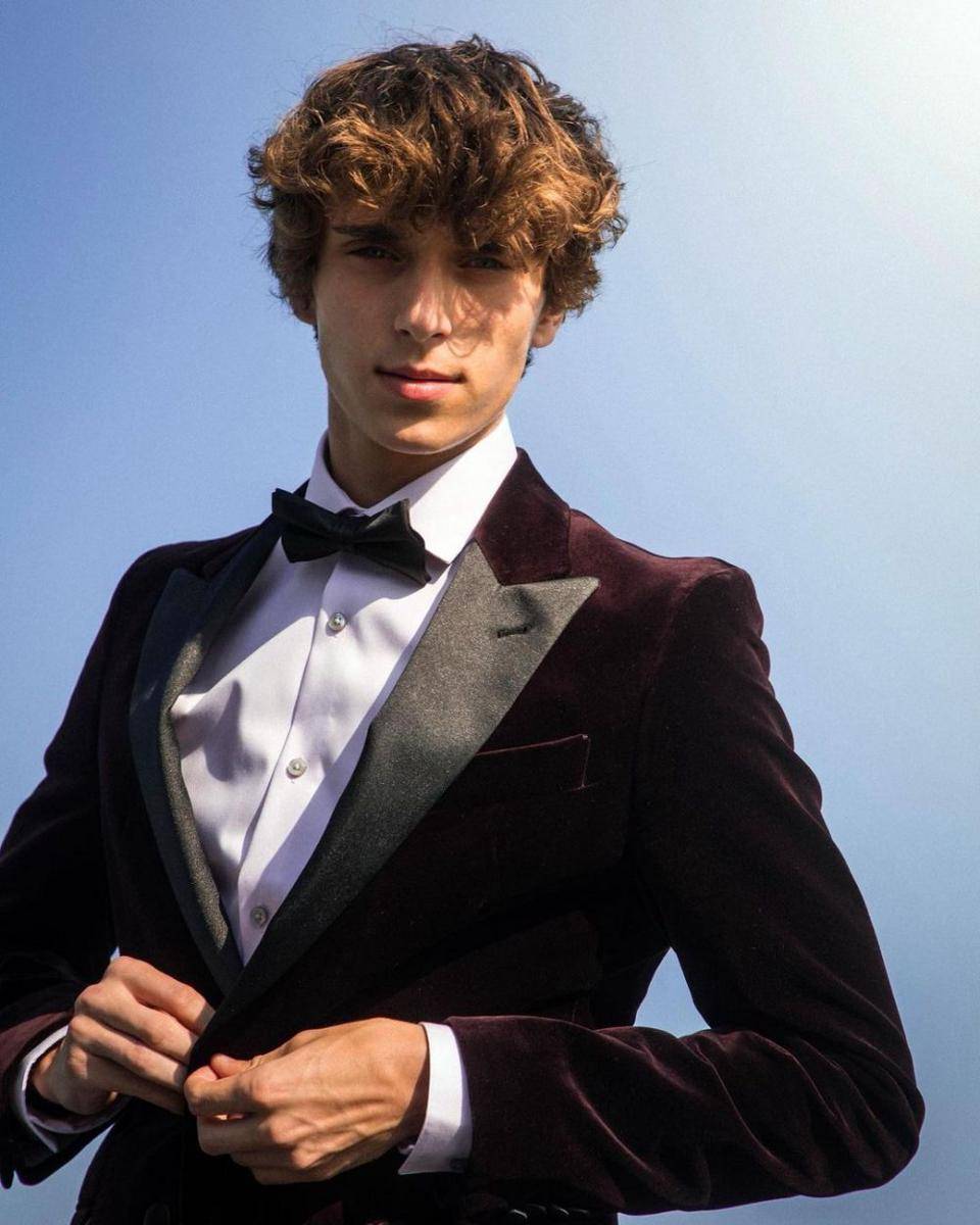 Josh Richards (instagram.com/joshrichards)