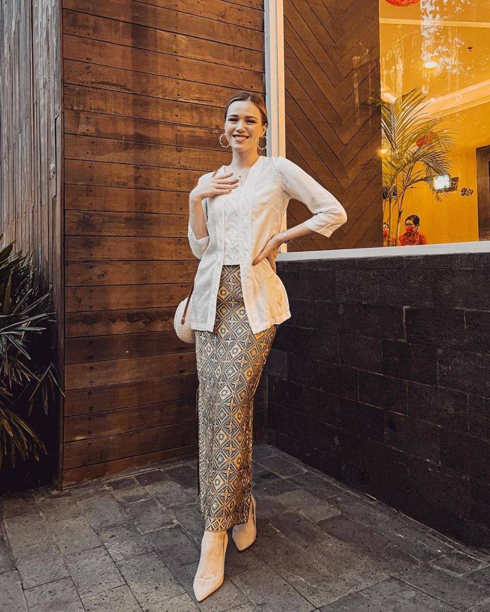 Kebaya katun. (instagram.com/kalistaiskandar)