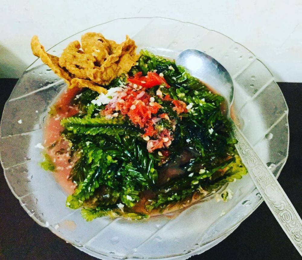 Rujak bulung (instagram.com/reta_7)