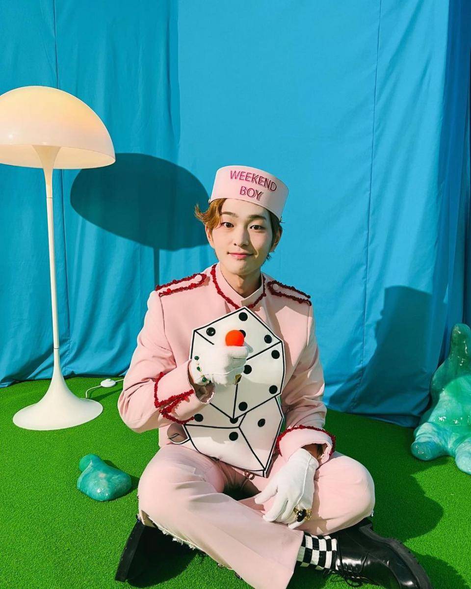 potret Onew SHINee (instagram.com/shinee)