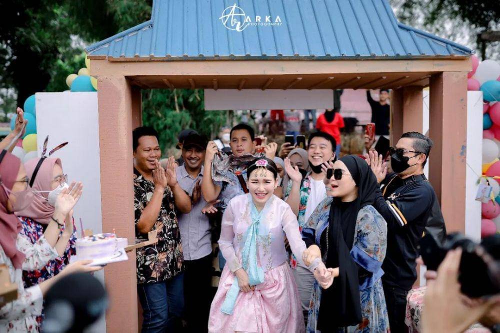 ulang tahun Ayu Ting Ting (instagram.com/ayutingting92)