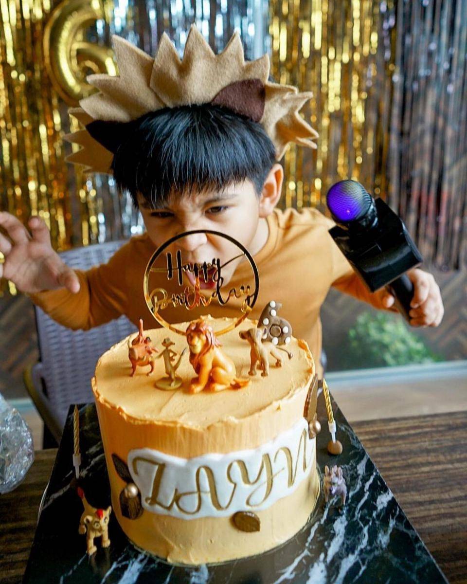 potret ultah Zayn (instagram.com/eriskarein)