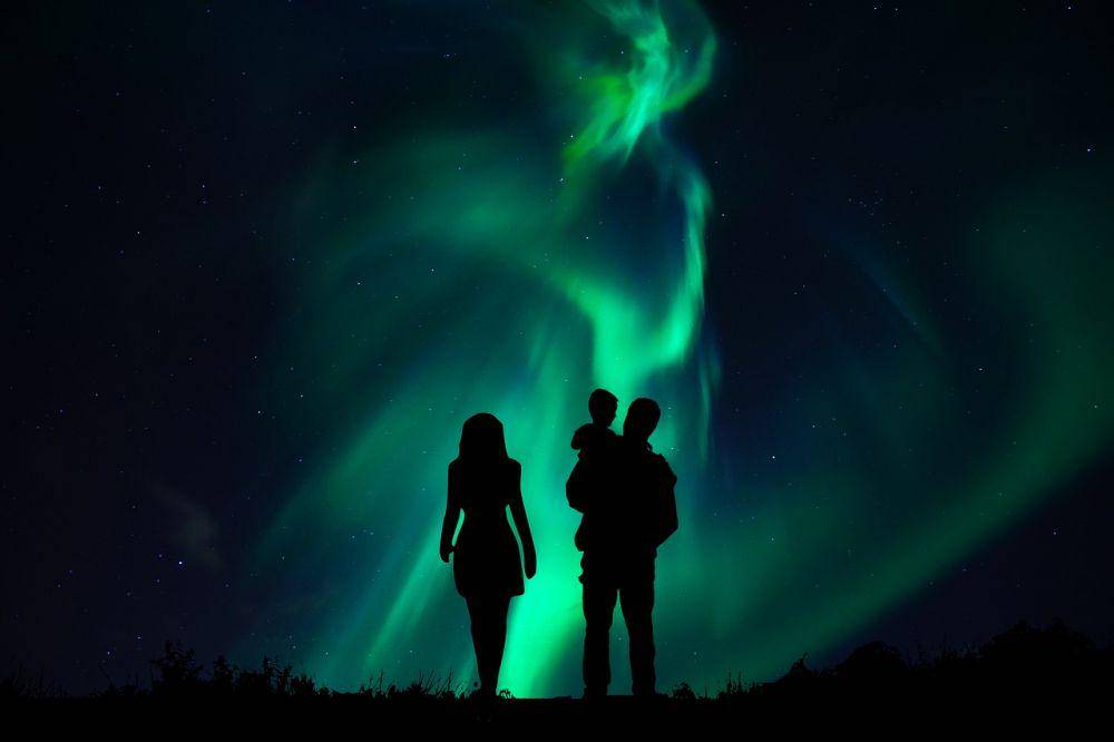 ilustrasi keluarga (pixabay.com/rauschenberger)