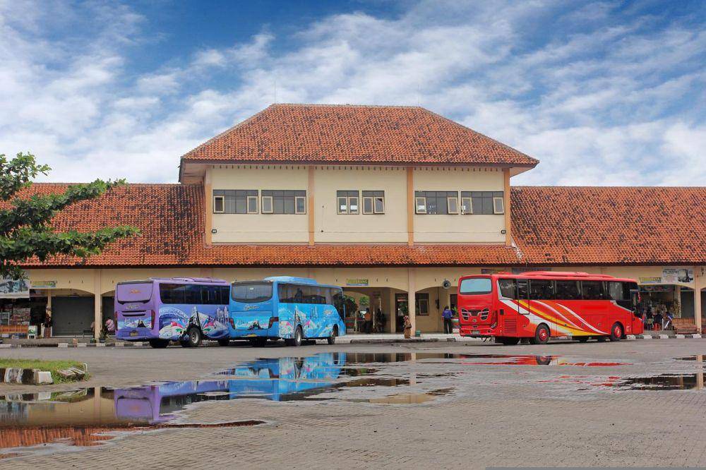 ilustrasi terminal bus (pixabay.com/Zain_Mustaghfir)