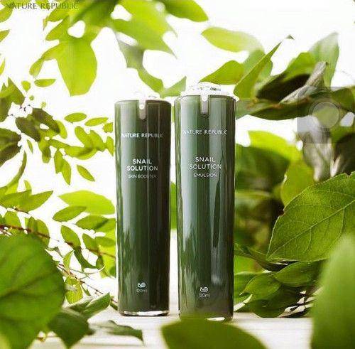 Nature Republic Snail Solution Essence (Tokopedia/Blackglasses)
