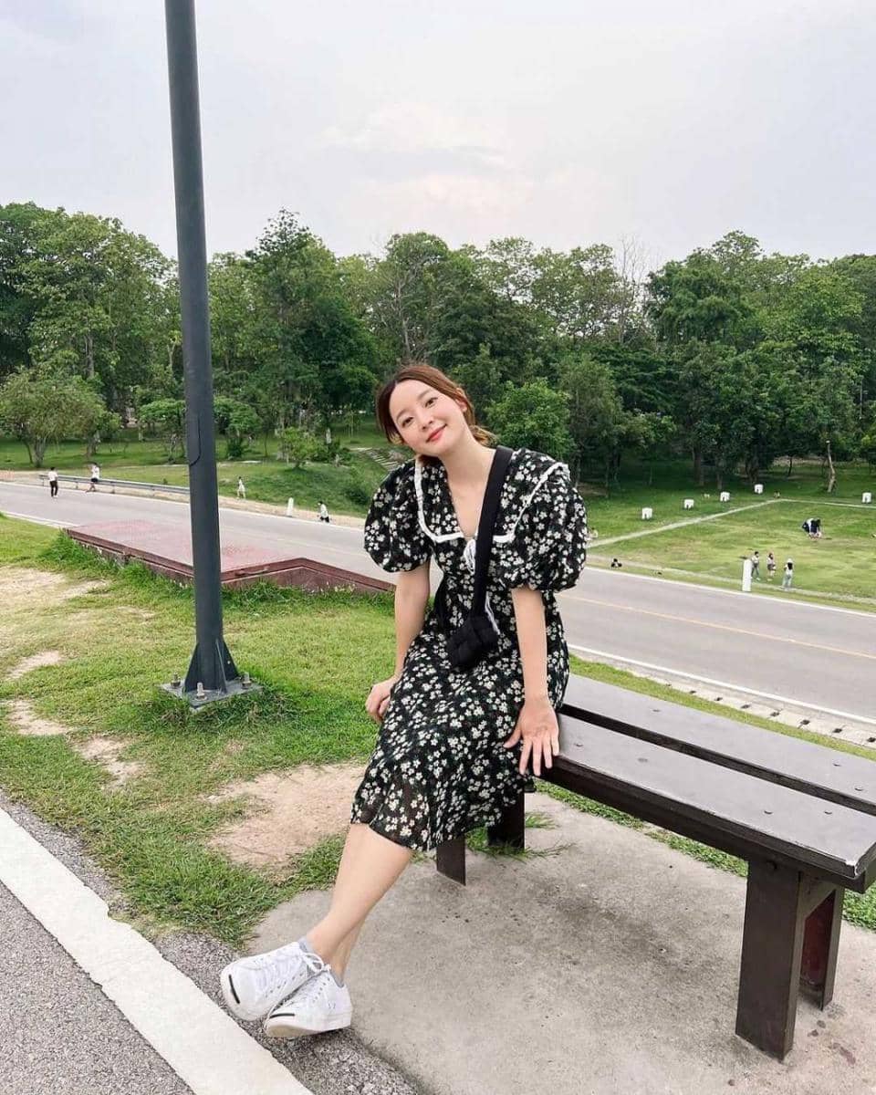 ide outfit ala Ink Waruntorn (instagram.com/inkwaruntorn)