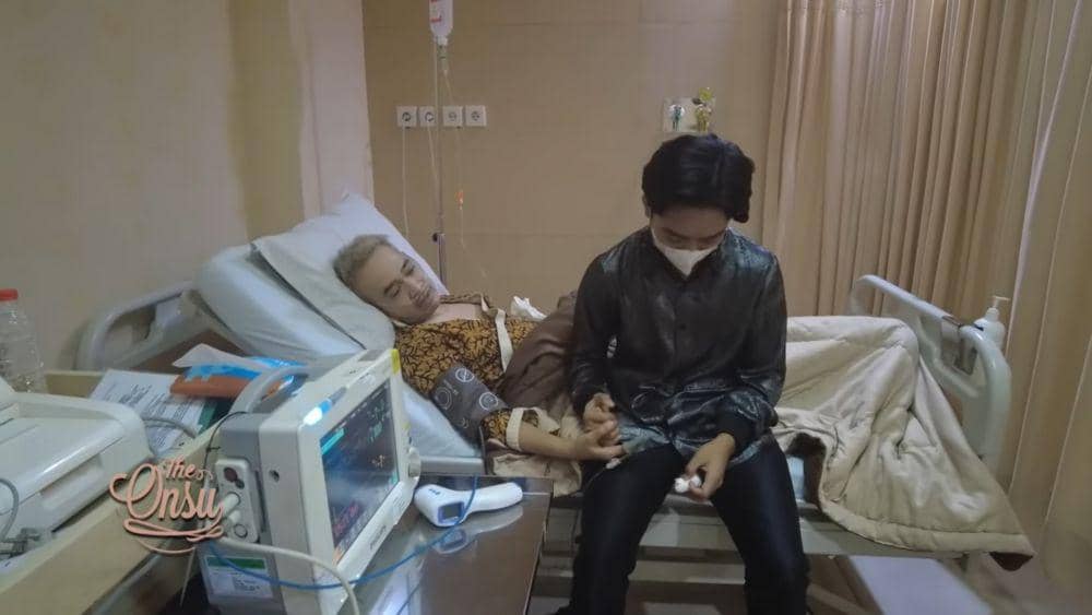 Ruben Onsu kembali dirawat di rumah sakit. (dok.youtube.com/TheOnsuFamily)