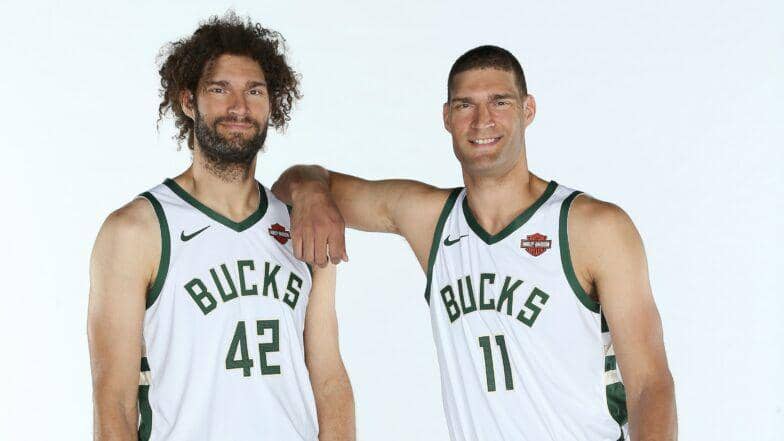 Robin Lopez dan Brook Lopez (nba.com)