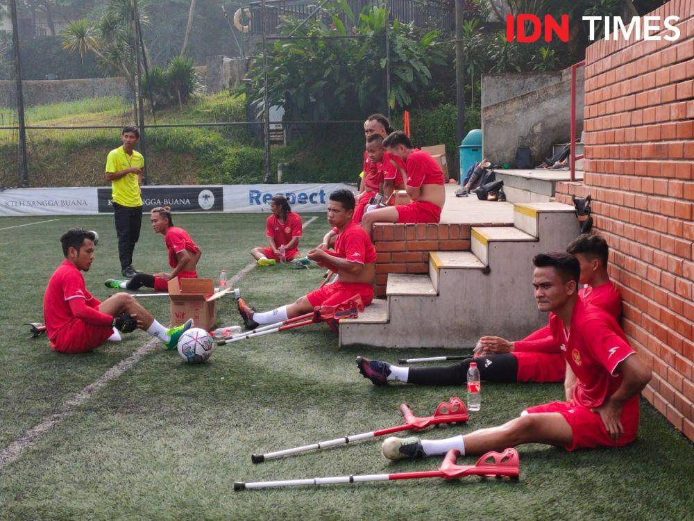 Latihan Timnas Indonesia Amputee, Senin (27/6/2022). (IDN Times/Tino Satrio)