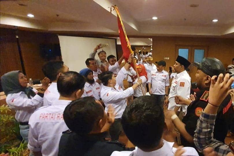 Connie Dio 'Lady Rocker' 90-an Dilantik Jadi Ketua DPD Partai Rakyat