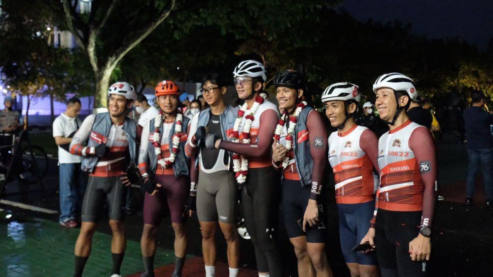 Tim Gowes Presisi Khatulistiwa Pecahkan Rekor MURI