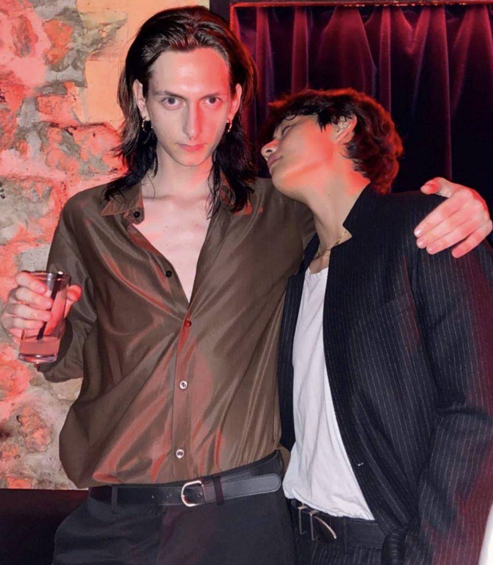 Taehyung di after party Celine Paris Men's Fashion (Instagram.com/jimified_)