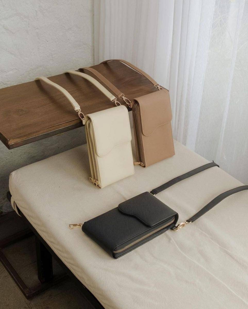 Ava Phone Bag dari Yeo Studio (instagram.com/yeostudio)