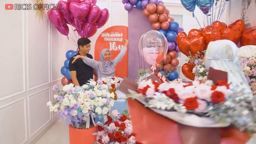 kejutan Ria Ricis untuk ibunda (youtube.com/riaricis1795)