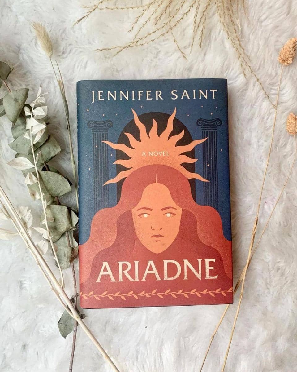 novel Ariadne (instagram.com/balooberry_reads)