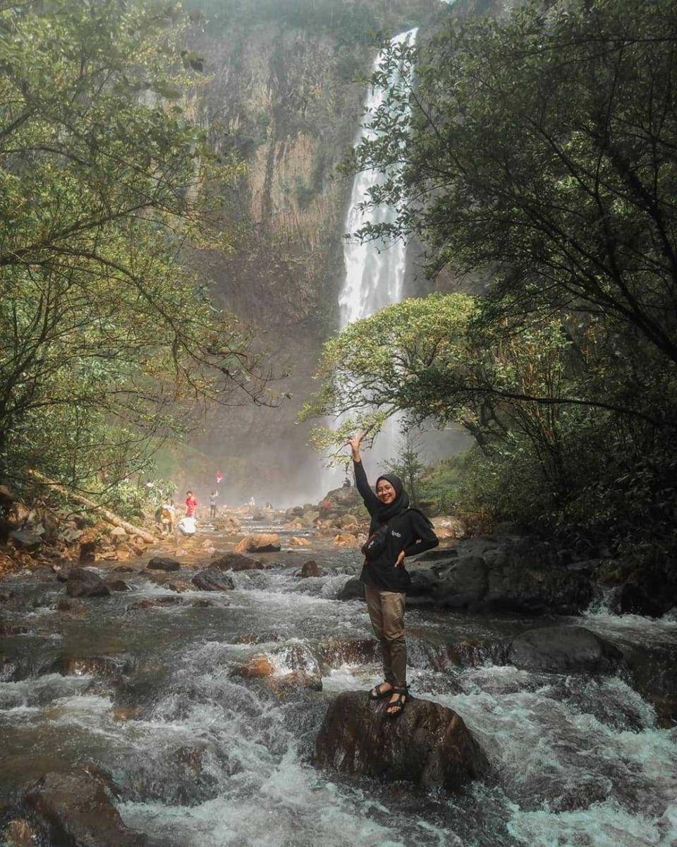 Air Terjun Mandi Angin (instagram.com/srianingsih96)