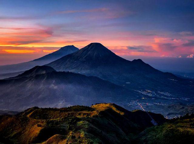 10 Spot Terbaik Melihat Sunrise di Indonesia, Kemilau Jingganya Indah!