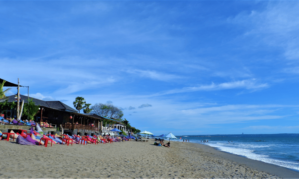 Pantai Batu Belig. (Dok. Kemenpar)