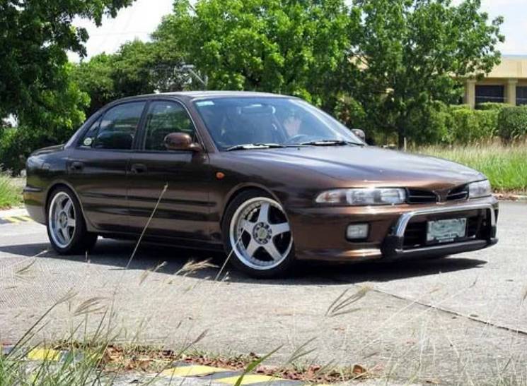 Mitsubishi Galant Lele (otodrift.com)