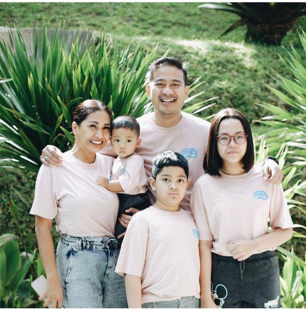 keluarga Tata Janeeta (instagram.com/tatajaneetaofficial)
