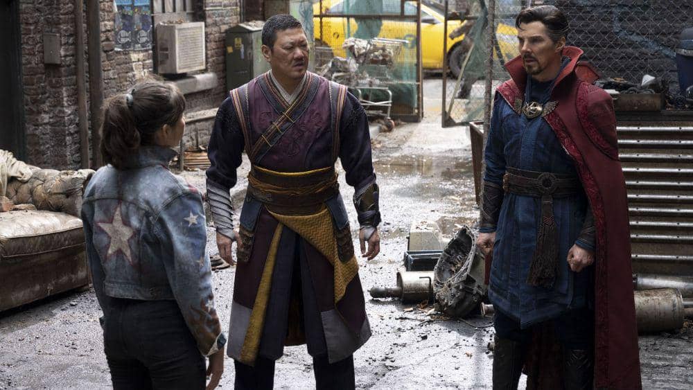 Wong dan Doctor Strange (dok. Marvel Studios/Doctor Strange in the Multiverse of Madness)
