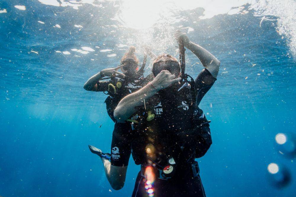 Ilustrasi menyelam di Kepulauan Gili (unsplash.com/uberscubagili)