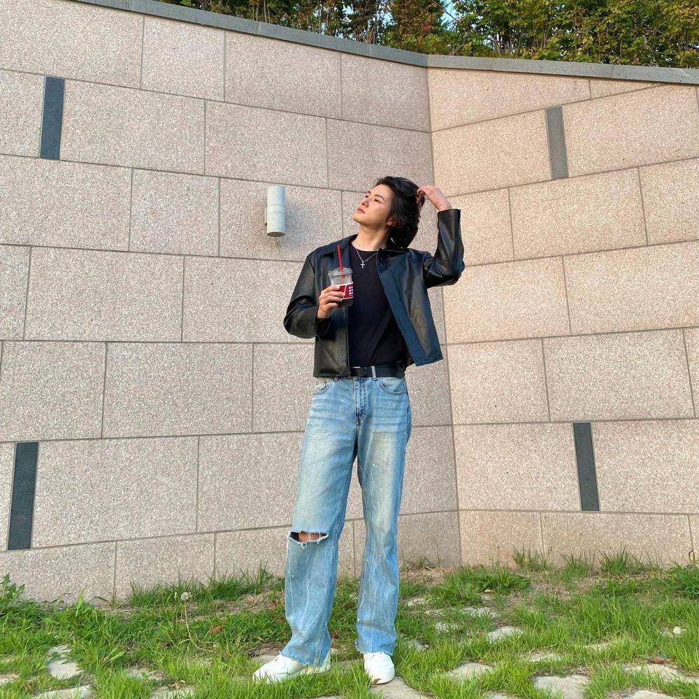 Shin Seung Ho (instagram.com/seungho__shin)
