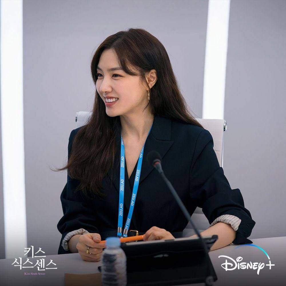 Seo Ji Hye di drama Kiss Sixth Sense (instagram.com/disneypluskr)