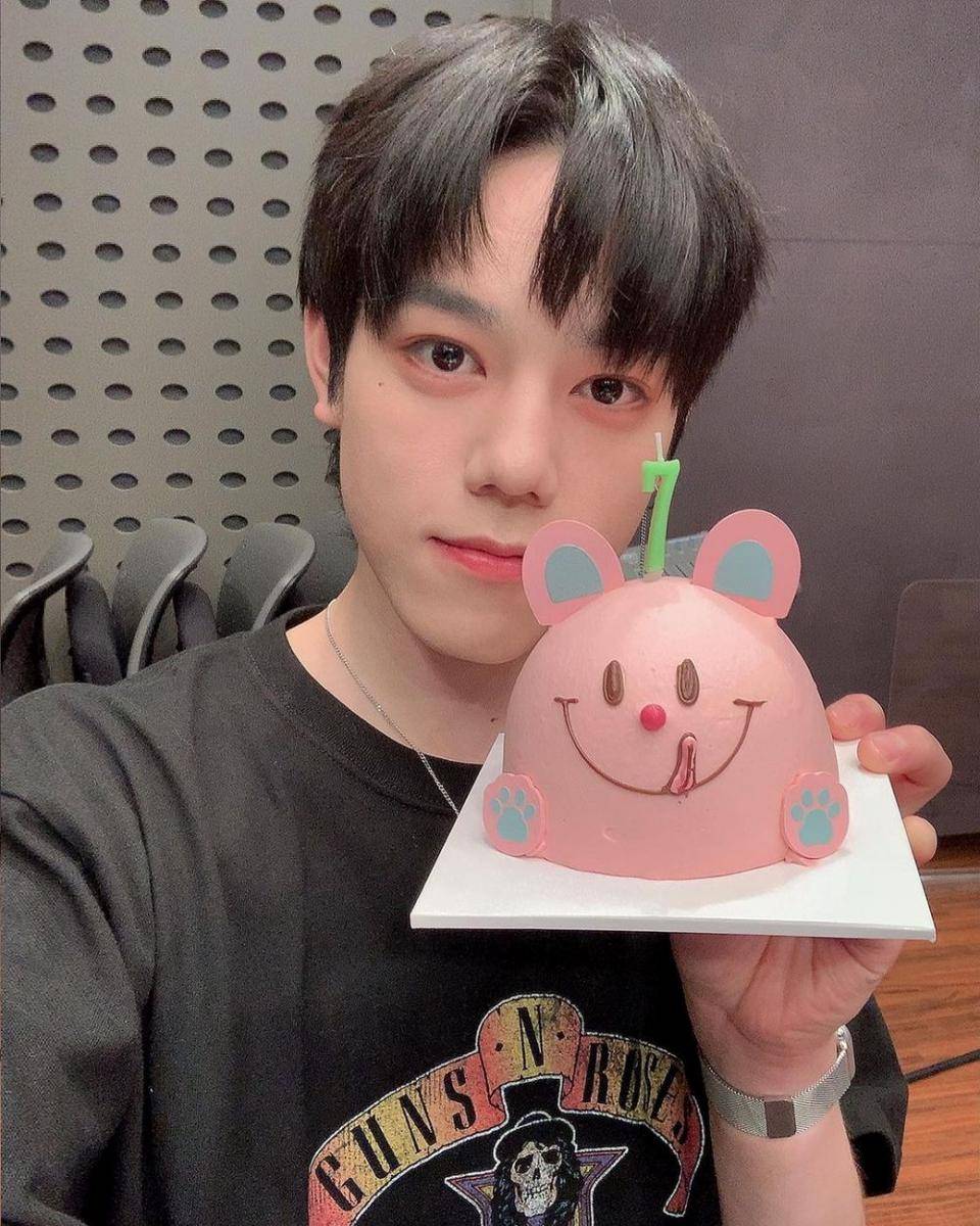 Hun N.Flying (instagram.com/cchh_0712)