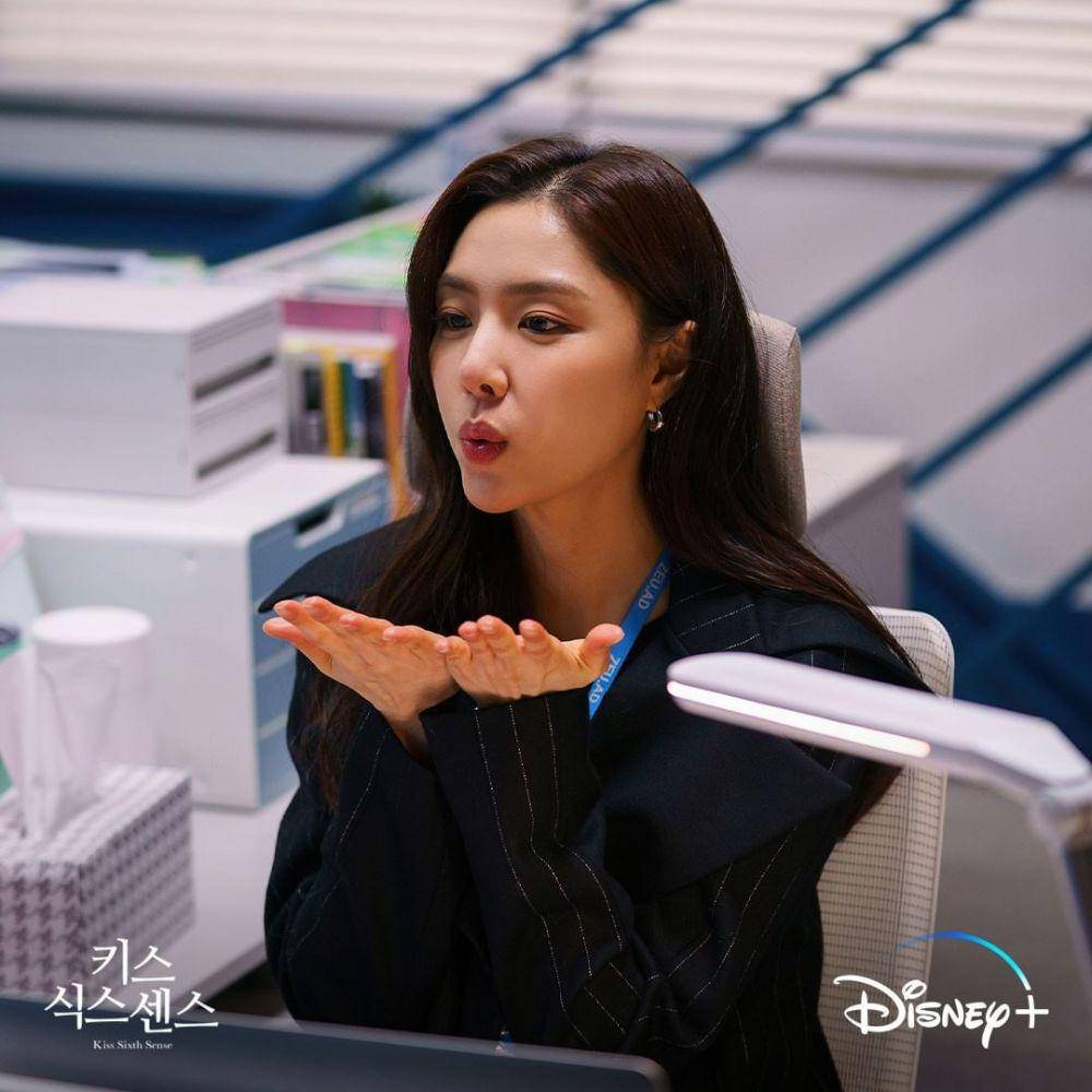 Seo Ji Hye di drama Kiss Sixth Sense (instagram.com/disneypluskr)