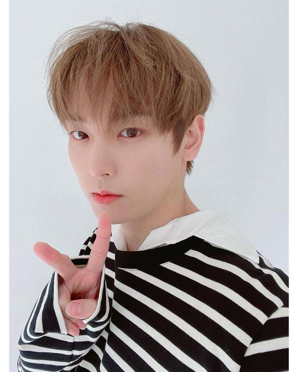 Inseong SF9 (instagram.com/pum.castle)