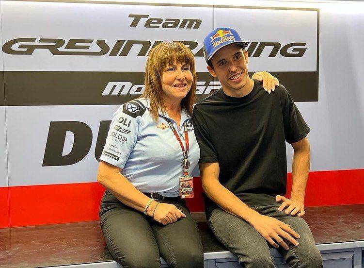 Alex Marquez dan Nadia Padovani (instagram.com/alexmarquez73)