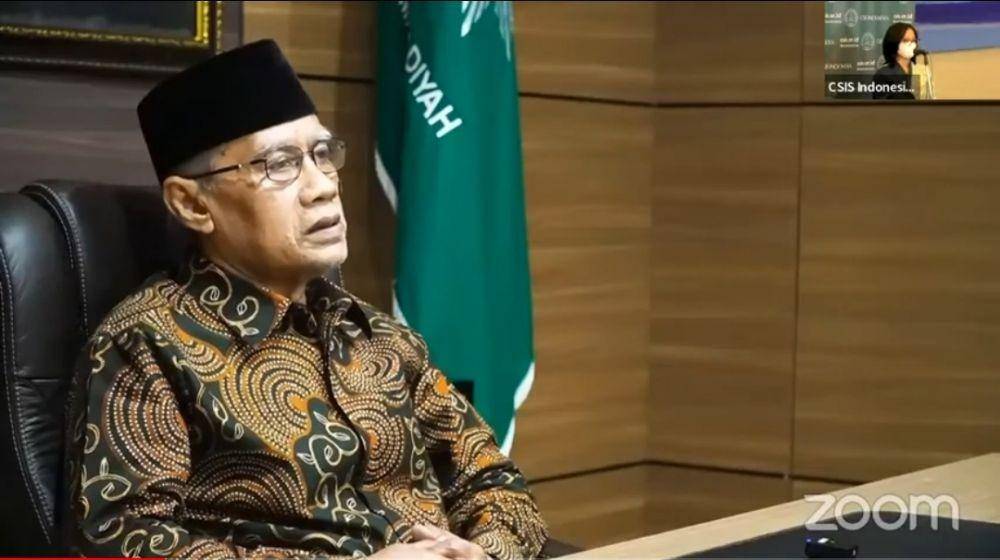 Ketua Umum Pimpinan Pusat Muhammadiyah Haedar Nashir dalam diskusi "Pancasila dan Demokrasi di Indonesia: Menyelami Pemikiran Prof. Ahmad Syafii Maarif" pada Rabu (29/6/2022). (YouTube/CSIS Indonesia).