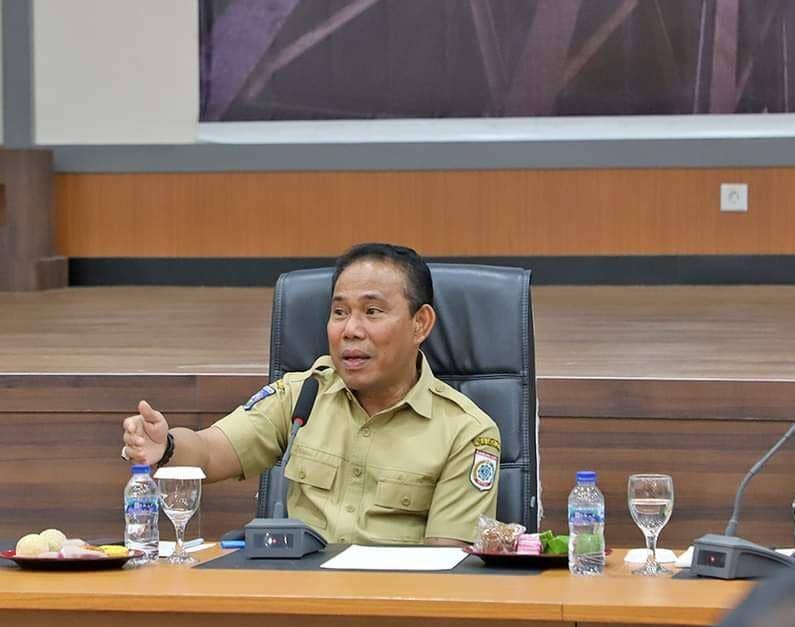 Bupati Sumbawa Barat H. W. Musyafirin. (Dok. Prokopim Sumbawa Barat)