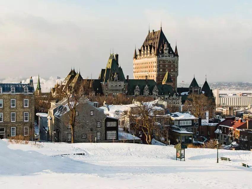 5 Lokasi Syuting Film Ranah 3 Warna, dari Maninjau hingga Quebec!