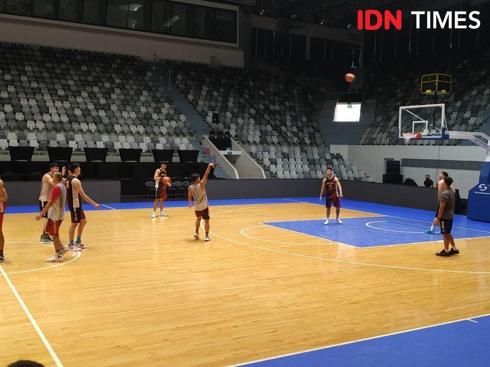 Latihan Timnas Basket Indonesia di Istora. (IDN Times/Sandy Firdaus)