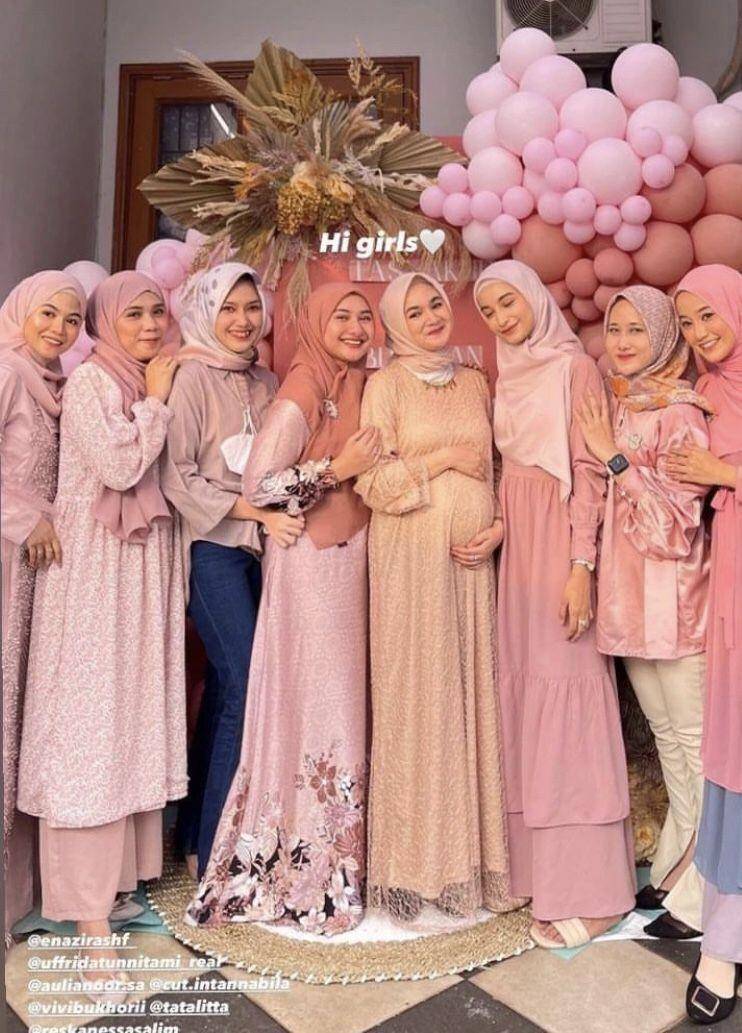 syukuran 7 bulan kehamilan Uffri (instagram.com/uffridatunnitami_real)