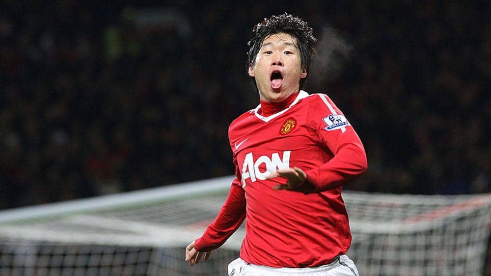 Park Ji Sung berseragam Manchester United (skysports.com)